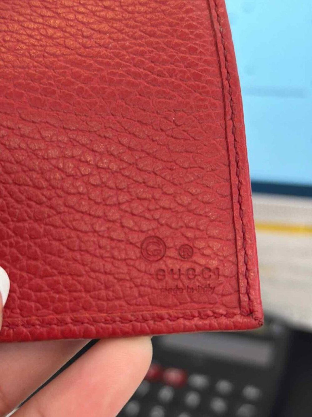 Gucci Beige and Red Wallet - Picture 4 of 7